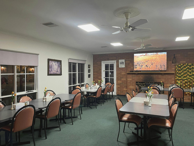 Food & Drinks 4, Philadelphia Motor Inn, Campaspe - Echuca
