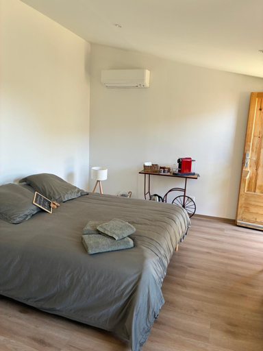 Bedroom 2, Le Cabanon de Pepe, Alpes-de-Haute-Provence