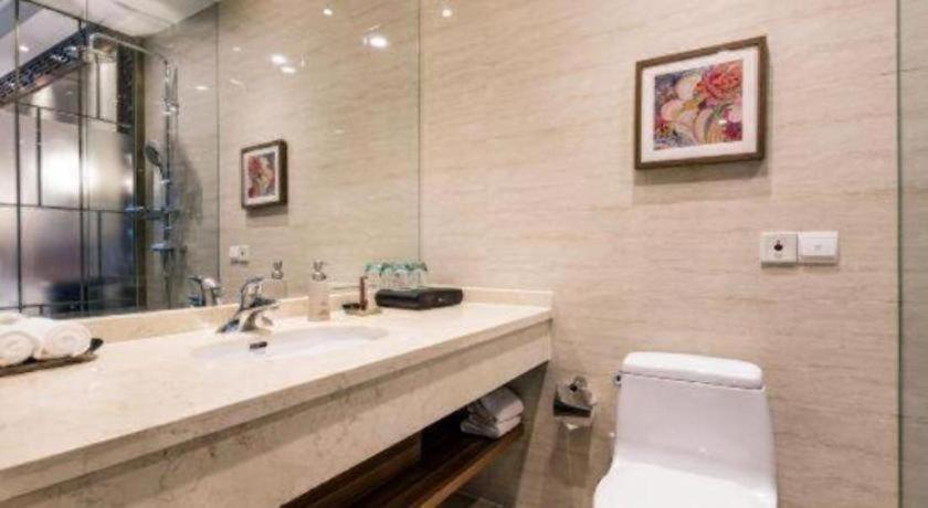 Bathroom 4, Beijing Junwangfu Hotel, Beijing