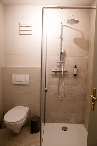 Bathroom 5, Gasthof Thunauer, Wels Land