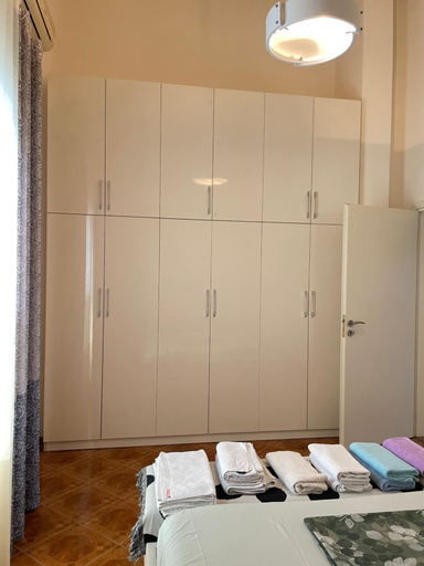 Bedroom 2, Villa BASHLLARI A&B appartamenti di fronte al mare, Vlorës