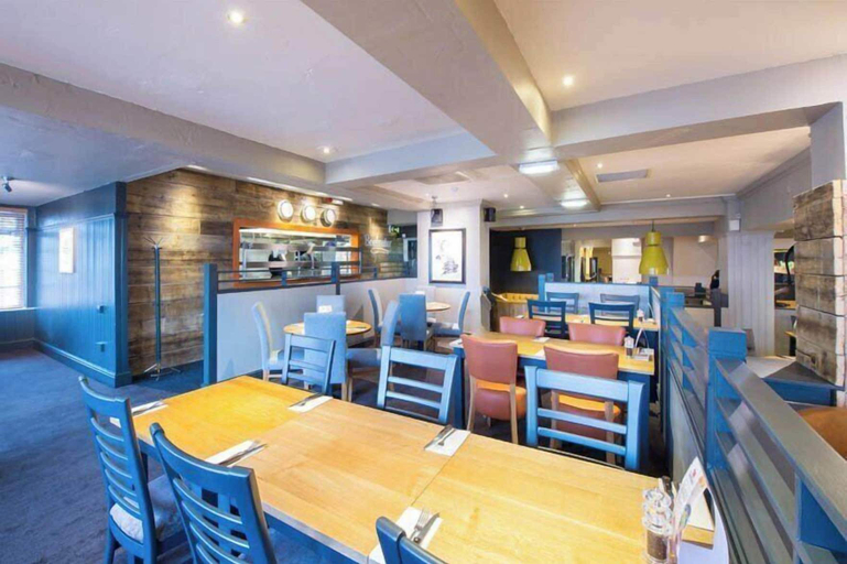 Food & Drinks 4, Premier Inn Rotherham East - M18/M1, Rotherham