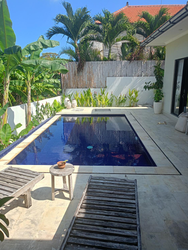Others 5, Sodara Villas batu bolong, Badung