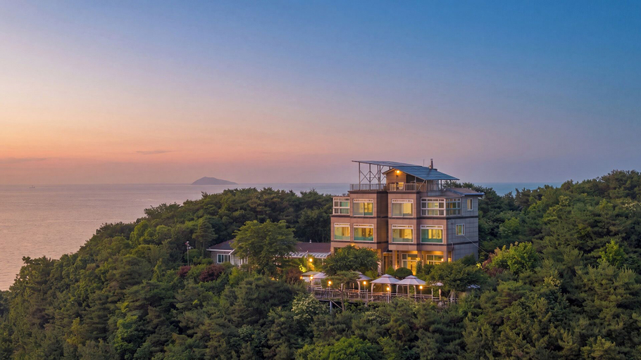 Exterior & Views, Yeongheungdo Noeul&bada Pension, Ongjin