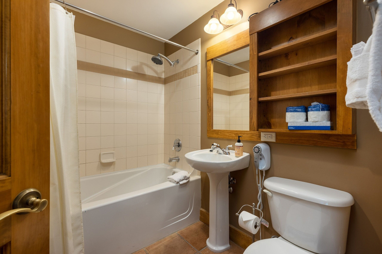 Bathroom, 8836 The Springs 1 Bedroom Condo, Summit