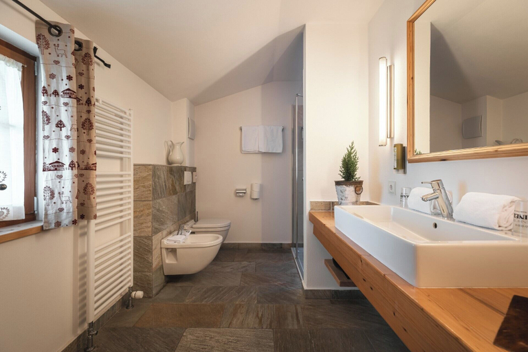 Bathroom 5, Rainell Dolomites Retreat, Bolzano