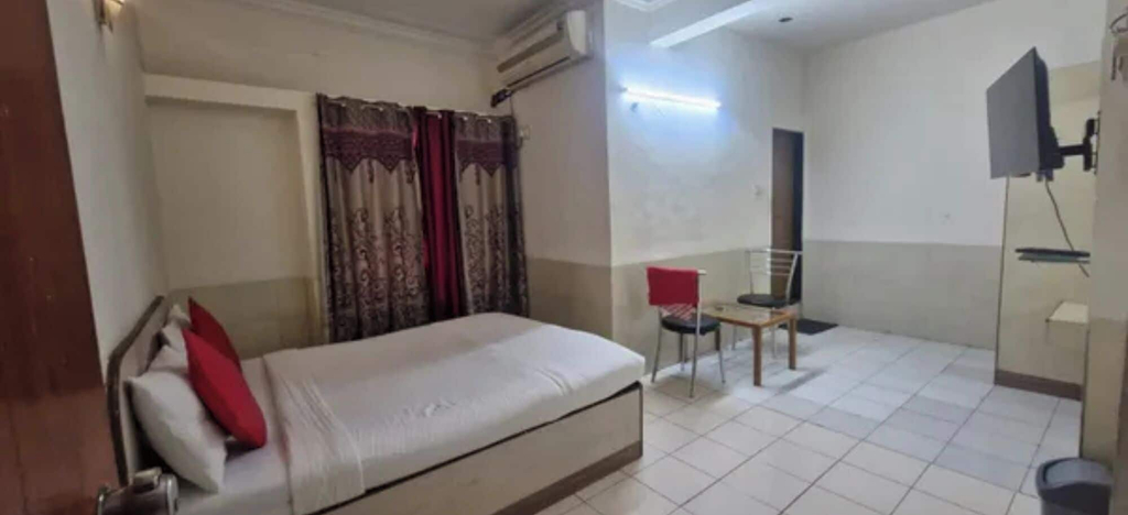 Room 3, Fabhotel Gandharva Inn, Pune