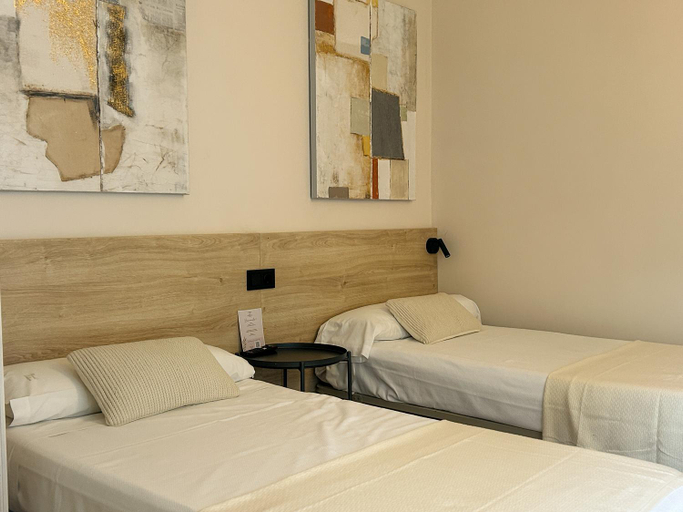 Bedroom 2, Hostal Rural Sositana, Huesca