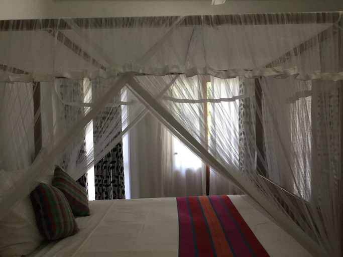 Bedroom 2, Hanthana House, K.F.G. & G. Korale
