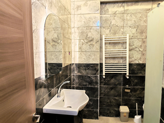 Bathroom 4, Shahin Prime Suites, Merkez