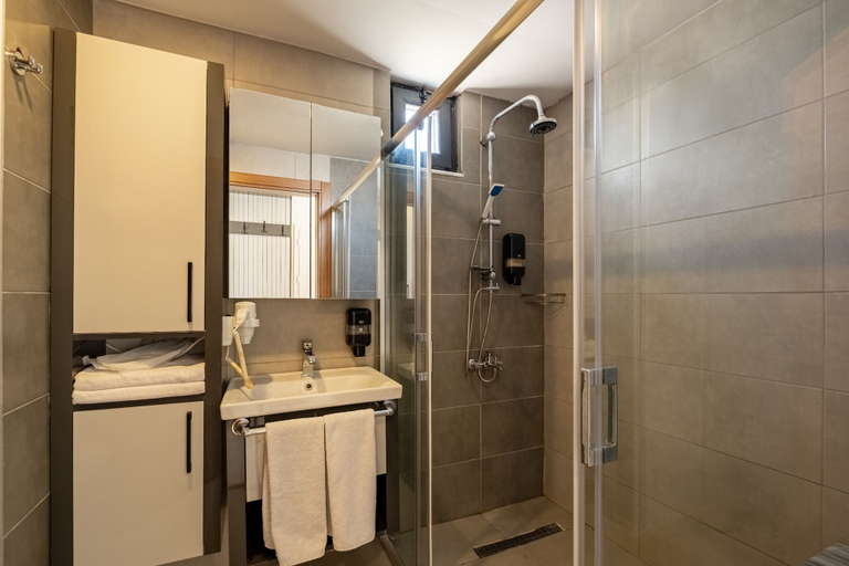 Bathroom 5, Laristone Suite Spa Hotel, Antalya