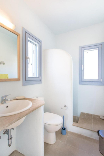 5, An Amazing Stone Villa-A in Serifos w/shared Pool, South Aegean
