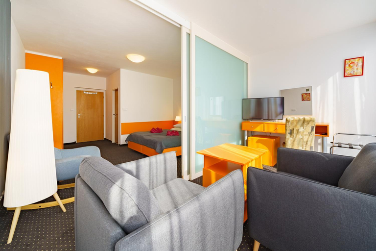 3, Spa Sanatorium Dr Petak, Cheb