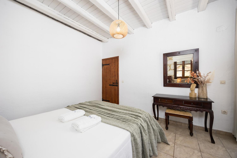 Others 4, Villa Boscheto Tria, Ionian Islands