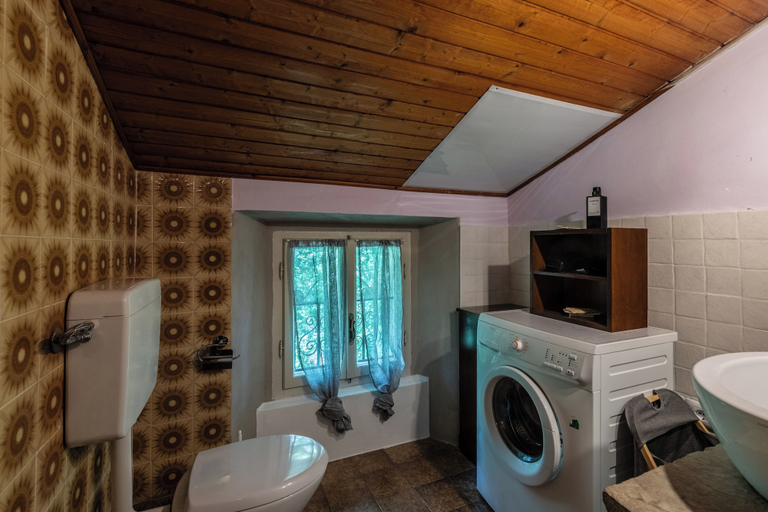 Bathroom 3, La Casa dei Ricordi, Bologna