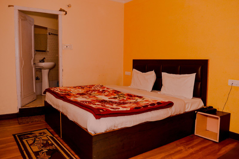 Bedroom 4, Hotel Annapurna, Kangra