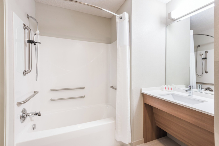 Bathroom 5, Microtel Inn & Suites By Wyndham New Martinsville, Wetzel
