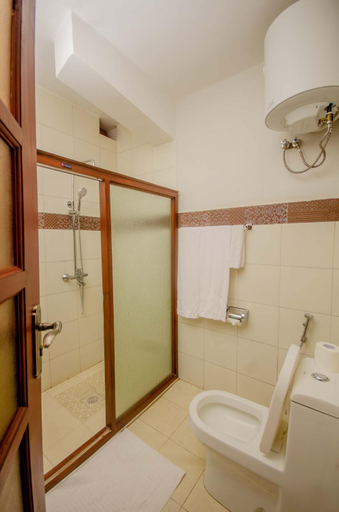Bathroom 4, Amani Safari Lodge, Arusha Urban