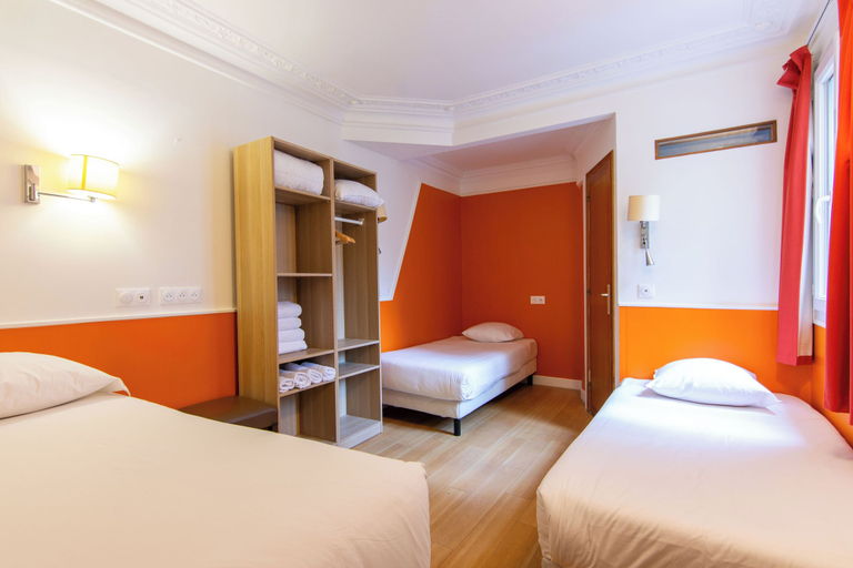 Bedroom 4, Hôtel Marignan, Paris