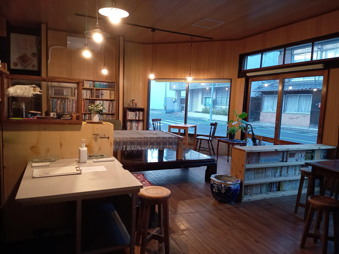 Food & Drinks 5, Arita Guesthouse, Arita
