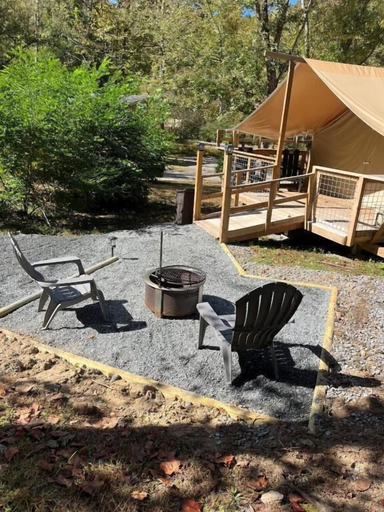 Property grounds 2, Wilderness Cove Campground, Polk