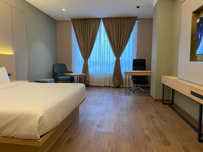 Room 5, Hotel P4 City Center Jabalpur, Jabalpur