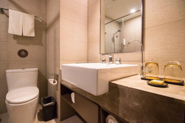 Bathroom 4, Homeinns Plus Qingdao Yinchuan West Road Software Park Shop, Qingdao