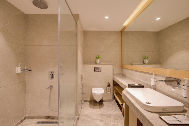 Bathroom 5, Keys Prima by Lemon Tree Hotels, Kempty Road, Mussoorie, Dehradun