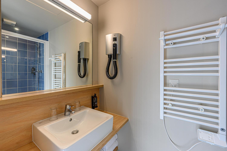Bathroom 4, Belambra Clubs Guidel - Les Portes De L'Ocean, Morbihan