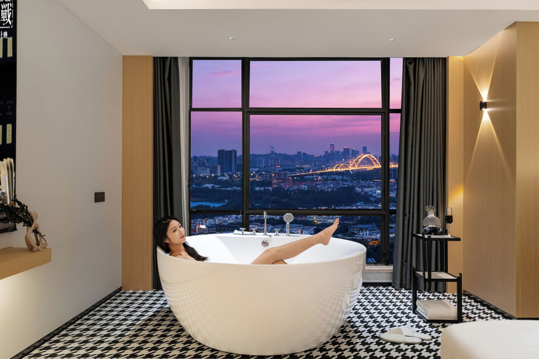 View from room 2, Baogeli Landmark Sky Hotel (Guangzhou Tower Pazhou Convention and Exhibition Center), Shenzhen