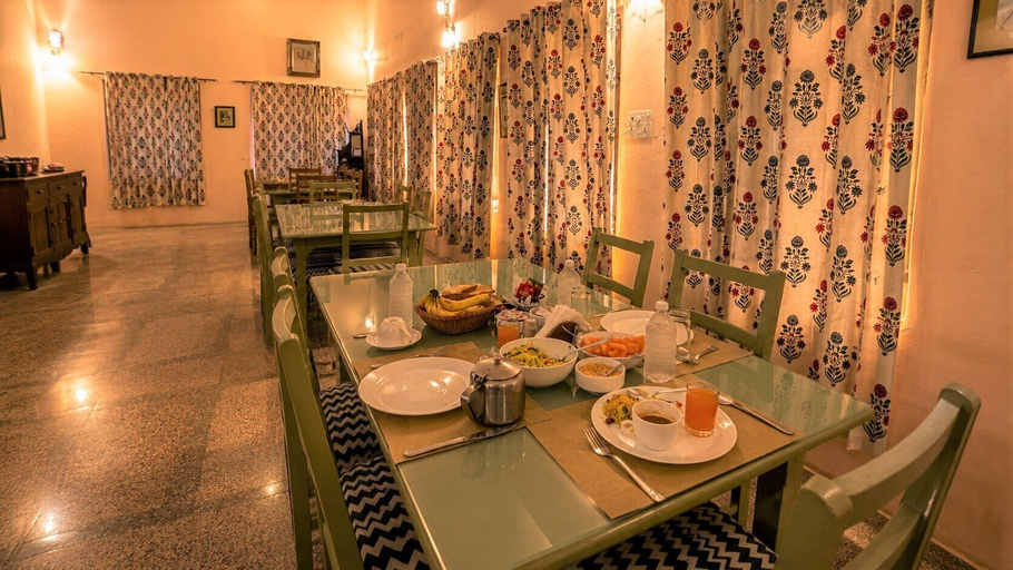 Food & Drinks, Hotel Ghanerao Castle Ranakpur, Pali