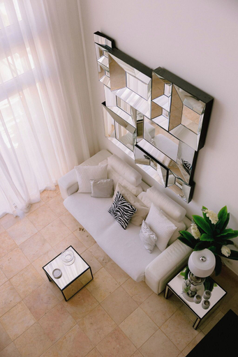Living area 3, Sotogrande Luxe 1BRApartment, San Rafael del Yuma
