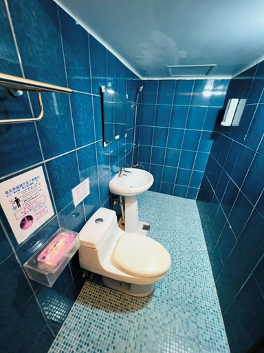 Bathroom 4, Hai Yuan Hotel, Pingtung
