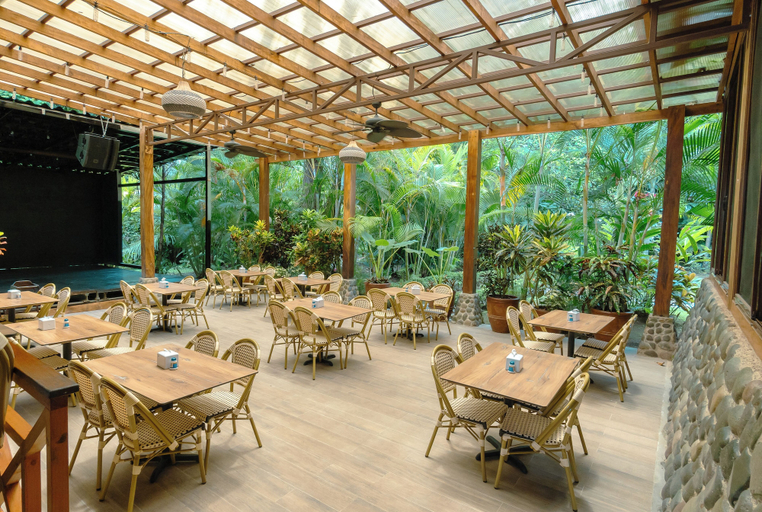 Food & Drinks 5, Beachfront Bungalows Hotel, Talamanca