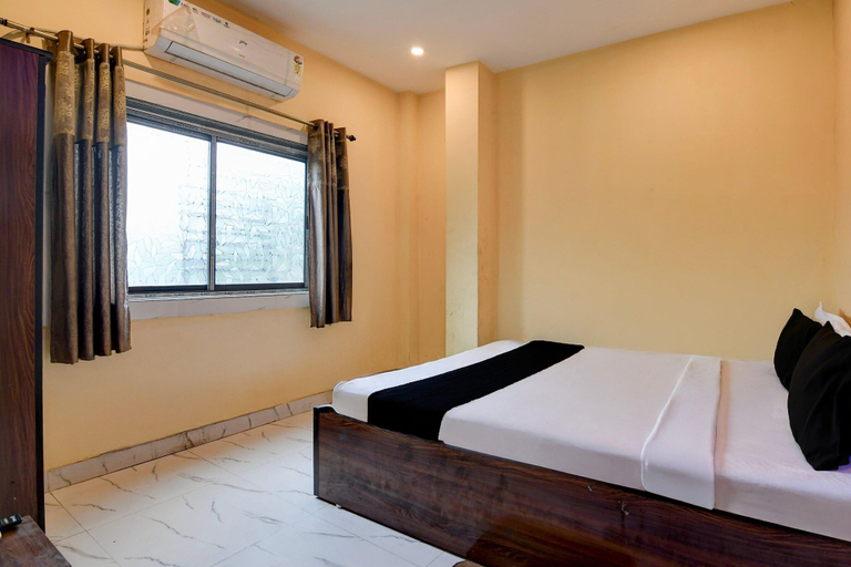 Room 3, Deluxe Room Chowdhury Guest House, North 24 Parganas