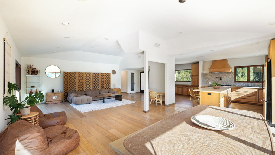 Interior 3, Dreamsawake by Avantstay Saltwater Pool Swim Spa + Firepit Private Canyon Views, Los Angeles