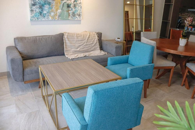 Others 5, Hotel La Estacion, Allende