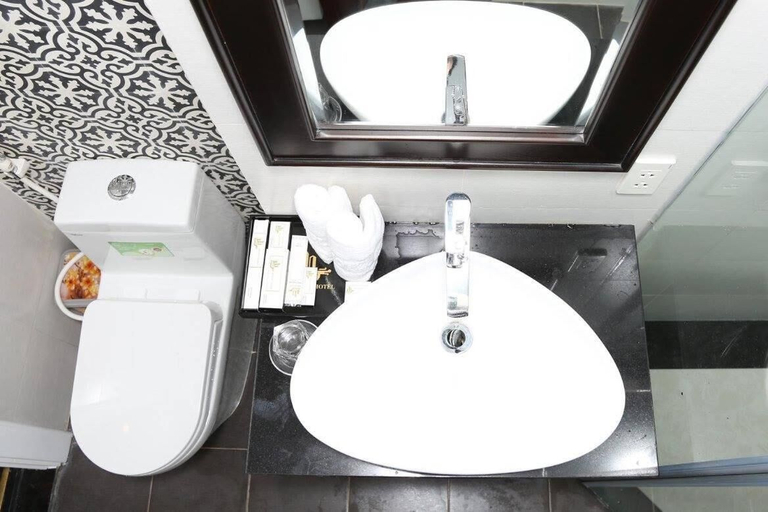 Bathroom 3, Dragon hotel, Hạ Long