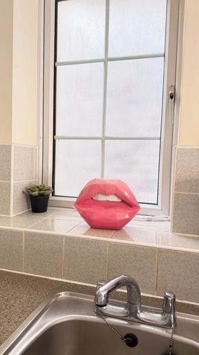 Interior 5, Apartment Sleeps 6 With in Kilburn Lane, London