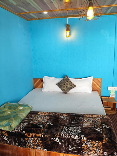 Bedroom 2, Pulga Inn, Kullu