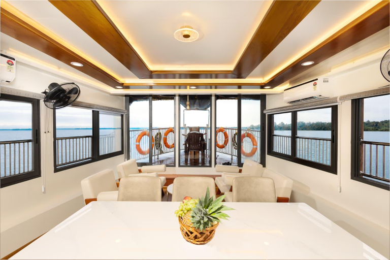 Public Area 2, Aqua Jumbo Houseboat, Kottayam