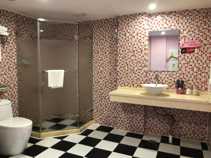 Bathroom 4, Impression Li River Hotel (Guilin North Railway Station Branch), Guilin