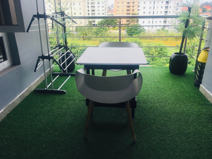 Outdoor dining, Vintage hight, Eti-Osa