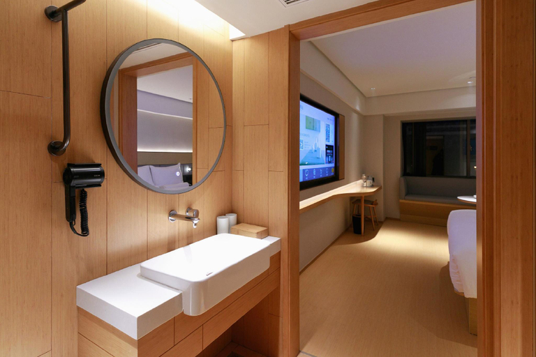 Bathroom 4, Ji Hotel Shanghai Expo Sanlin Road, Shanghai