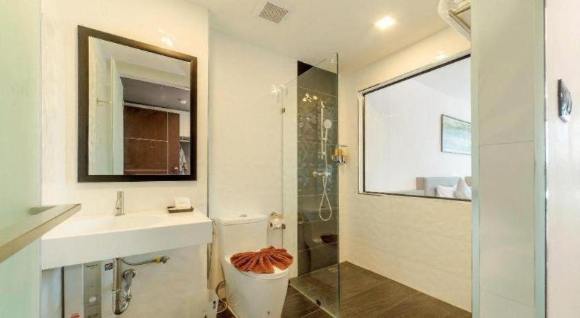 Bathroom 5, Pause and Play Hotel, Muang Chiang Mai