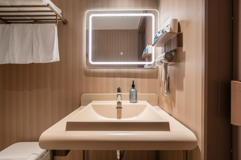 Bathroom 4, Hanting Hotel Harbin Convention and Exhibition Center Zhujiang Road, Harbin
