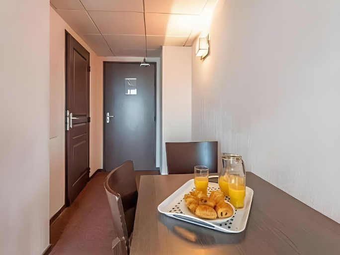 Others 5, Zenitude Hotel-Residences Nimes Centre, Gard