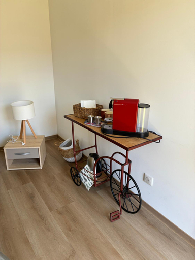 Others 5, Le Cabanon de Pepe, Alpes-de-Haute-Provence