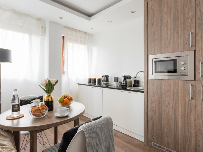 Others 4, Golden Apartments – Browary Warszawskie | Elegant & Cozy in Central Warsaw, Warsaw