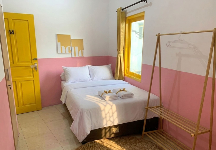 Room 2, Decasa Female House, Malang